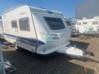 Hobby de luxe 440 SF Mover, voortent, fietsenrek (bj 2004)