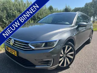 Volkswagen Passat Variant 1.4 TSI GTE | Clima | Cruise | Panodak | Lederen bekleding | Achteruitrijc