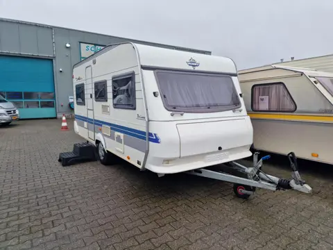 Hobby de luxe 450 (bj 1999)