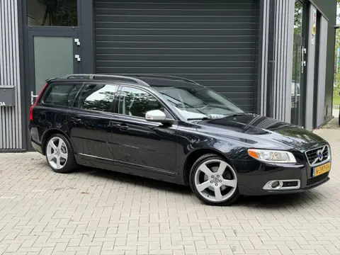 Volvo V70 1.6 T4 R-Design