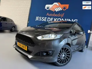 Ford FIESTA 1.0 EcoBoost Black Edition / ST-Line/ bj.2016 / navigatie / camera / sportvelgen/NAP met