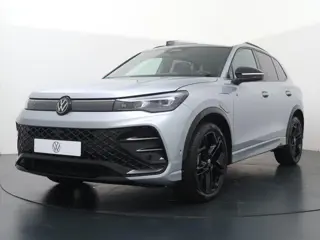 Volkswagen Tiguan 1.5 eHybrid R-Line Edition | 204 PK | SoH 100% | Trekhaak wegklapbaar | Adaptive C