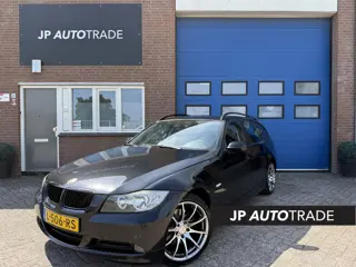 BMW 3-serie Touring 318i | Clima | Cruise | 18" LMV |