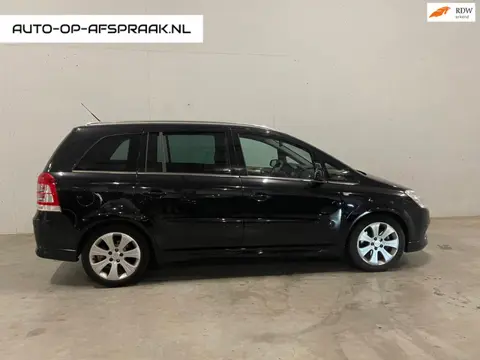 Opel Zafira 7p. Cosmo Navi Leer Cruise Clima Trekaak
