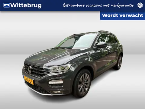Volkswagen T-Roc 1.0 TSI Style / CAMERA/ PARK. SENSOREN/ ADAPT. CRUISE/ NAVI/ AIRCO/ 17" LMV
