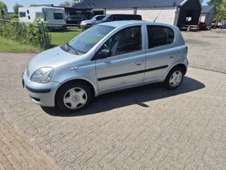 Toyota Yaris inruilkoopje zo mee 1.3 VVT-i Idols (bj 2004)