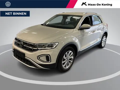 Volkswagen T-Roc 1.5 TSI 150pk DSG Style · Apple/Android Car Play · Parkeer assistent · Stoelverwarm