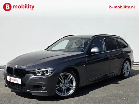 BMW 3 Serie Touring 318i High Executive M-Sport Trekhaak Apple CarPlay | Hifi | Leer | Sportstoelen 