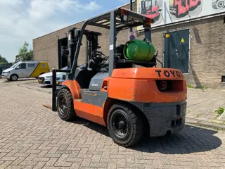 Toyota 7FG35 3500KG 3.00METER HEFTRUCK
