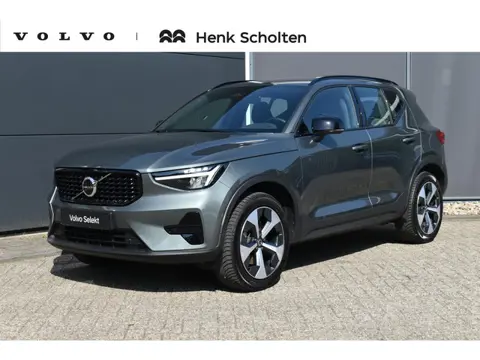Volvo XC40 B4 Automaat Plus Dark | Premium Audio by Harman Kardon | Semi Electrische Trekhaak | Adap