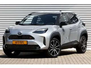 Toyota Yaris Cross 1.5 Hybrid GR Sport Ceramic Gray Metallic