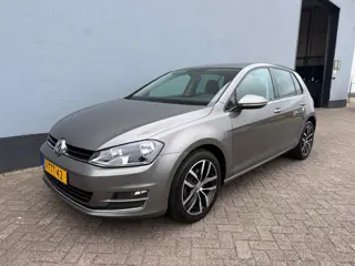 Volkswagen Golf 1.2 TSI Highline - Navigatie - Stoel V.W.
