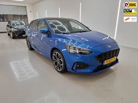 Ford Focus 1.0 125PK EcoBoost ST Line Business+Led+stuur&stoel-verw+Pano-dak+18"Lmv+Navigatie+Parkee