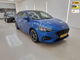 Ford Focus 1.0 125PK EcoBoost ST Line Business+Led+stuur&stoel-verw+Pano-dak+18"Lmv+Navigatie+Parkee