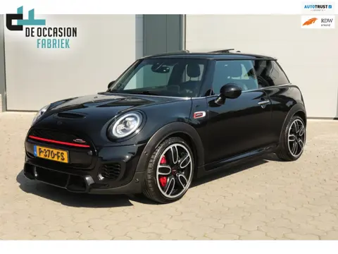 Mini 3-Deurs 2.0 John Cooper Works Chili Pano Head-up Harman Kardon