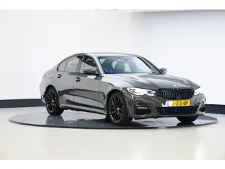 BMW 3-serie 330e eDrive Edition | M-Sport | Panoramadak |