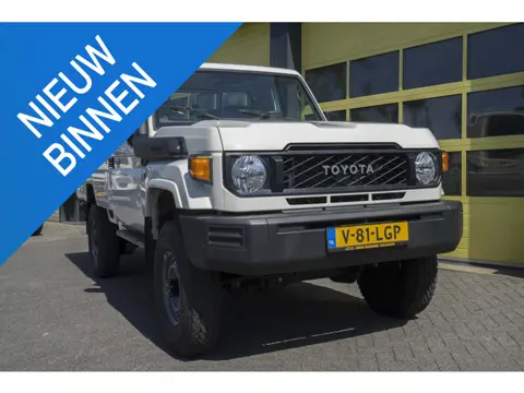 Toyota Landcruiser GDJ 79 2.8 D-4D Single Cab 6 A/T