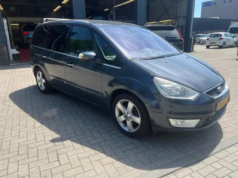Ford Galaxy 2.0-16V Titanium Limited