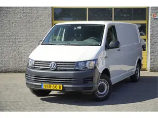 Volkswagen Transporter 2.0 TDI L2H1 BJ2019 Trekhaak | Airco | Cruise control | Getint glas | Tussens
