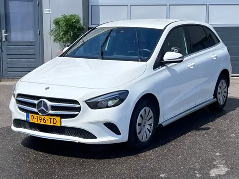 Mercedes-Benz B-klasse 200d / AUTOMAAT / CAMERA / NAP / LEER / XENON / TELEFOON / 1e EIGENAAR