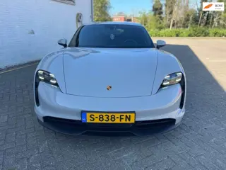 Porsche Taycan 79 kWh | Luchtvering | Carplay | Camera | Comfort Access | Inruil (beperkt) mogelijk!
