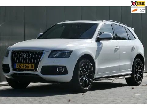 Audi Q5 3.2 FSI quattro S-Line Pano Achteruitrijcamera Elektrisch Verstelbare Stoelen