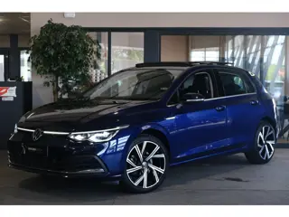 Volkswagen Golf 8 1.5 eTSI Style DSG Pano Led Trekhaak Navi Virtual ACC Memory