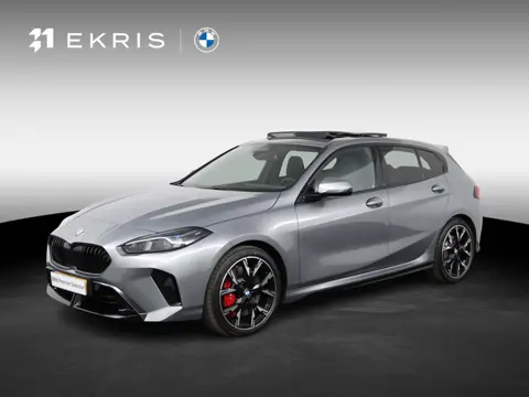 BMW 1 Serie 120 M Sportpakket Pro | Comfort Access | Panoramadak | Harman-Kardon | M Adaptief onders