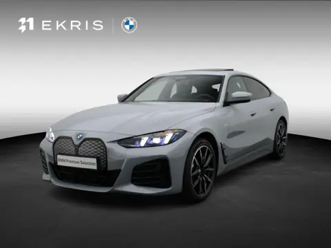 BMW i4 eDrive35 M Sportpakket Pro | Innovation Pack | Comfort Pack | Stuurwielrand Verwarmd | Comfor