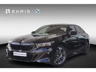 BMW i5 eDrive40 | Cruise Control Adaptief met Stop&Go | Glazen Panoramadak | Head-Up Display | Iconi