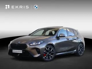 BMW 1 Serie 120 M Sport Pro BMW Individual Lakkleur/ Harman-Kardon/ Head-Up/M Sportstoelen/ Panorama