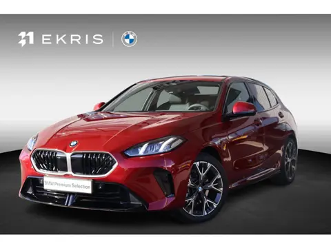 BMW 1 Serie 120 | M Sportpakket | Driving Assistant | Voorstoelen Verwarmd | Apple Carplay