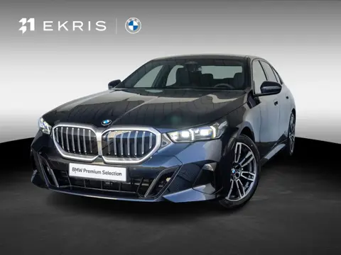 BMW 5 Serie Sedan 520i | M Sportpakket | Innovation Pack | Stuurwielrand verwarmd | Comfort Access |