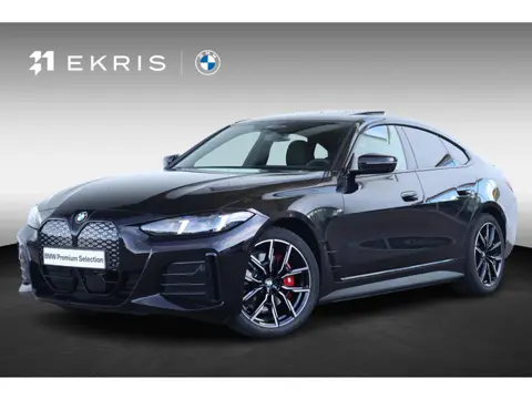 BMW i4 eDrive40 M Sport Edition 84 kWh M Sportpakket Pro/ Rubin-Metallic Individual Special Request 