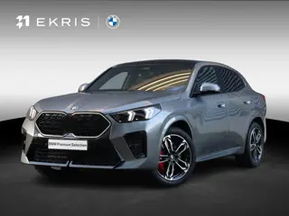 BMW X2 sDrive20i | M Sportpakket Pro | Panodak | Trekhaak | Head-Up | Driving Assistant Plus | Elekt