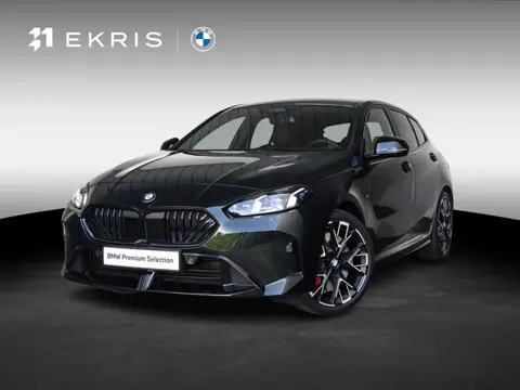 BMW 1 Serie 120 | M Sportpakket Pro | Premium Pack | Harman-Kardon | Stuurwielrand verwarmd | Comfor