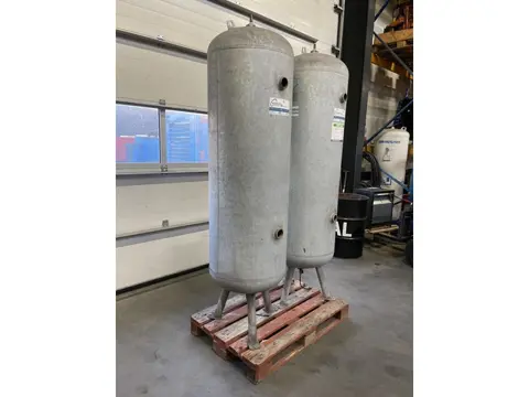 Atlas-Copco 500 Liter Gegalvaniseerde Verticale luchtketel 11 Bar (1 stuks)