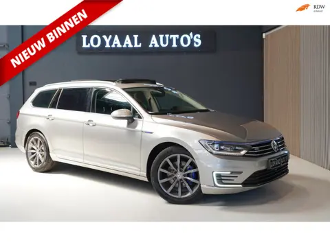 Volkswagen Passat Variant 1.4 TSI GTE Highline | AUTOMAAT | CRUISE | AIRCO | PANO | STOELVERW. | PDC