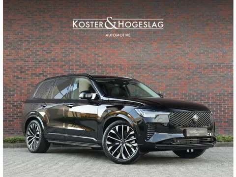 Volvo XC90 T8 AWD Plus Dark | Pano - Trekhaak - Bowers&Wilkins