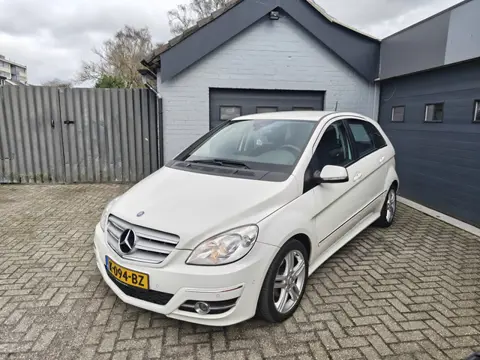 Mercedes-Benz B-klasse 160 Business Class,Parking system,Navi,Cruise control,Stoelverwarming,Lichtme