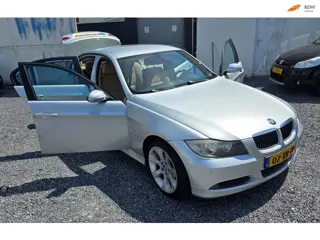 BMW 3-serie 318i High Executive km 160.000 netjes