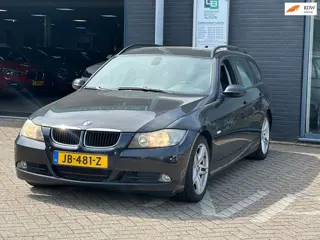 BMW 3-serie Touring 320i Business Line/PANO-DAK/NAVI/EXPORT PRIJS!!