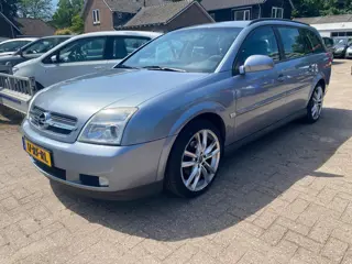 Opel Vectra Wagon 1.8-16V Comfort ( A.P.K. Maart 2027)
