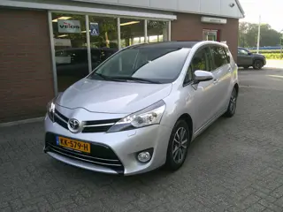 Toyota Verso 1.8 VVT-i Dynamic Business 7p. Automaat Trekhaak Panoramadak