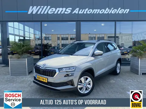 Škoda Karoq 1.5 TSI ACT Business Edition Plus Trekhaak wegklapbaar , Navigatie , adaptive Cruise