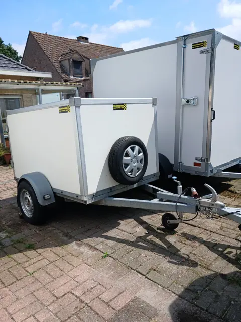 Gesloten aanhangwagen