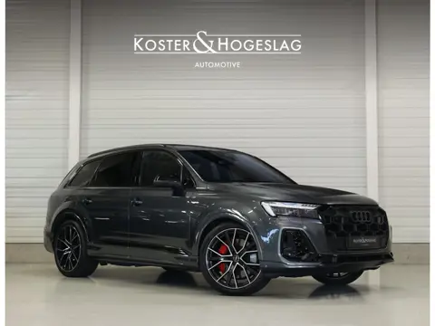 Audi Q7 60 TFSI e Quattro Competition | Pano - Trekhaak - HUD