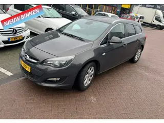 Opel Astra Sports Tourer 1.4 Turbo Blitz