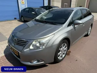 Toyota Avensis wagon 1.8 VVTi Executive Business 2010 LEER + Navigatie Mooie en complete auto met NA