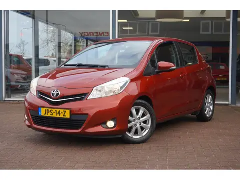 Toyota Yaris 1.3 VVT-i Comfort | 5deurs | Airco | 55.000KM | Dealerauto | Elek. pakket | LM velgen |